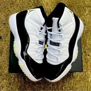Jordan’s retro 11 for sale $400 with free shipping